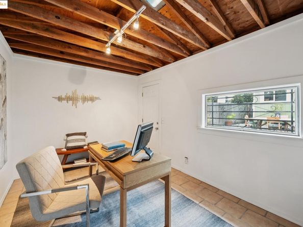 1420 E 33rd St, Oakland CA 94602