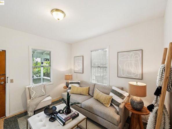 1420 E 33rd St, Oakland CA 94602