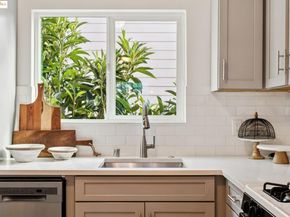 1420 E 33rd St, Oakland CA 94602