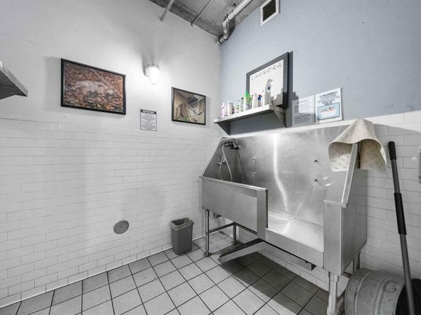 1201 Pine St 363, Oakland CA 94607