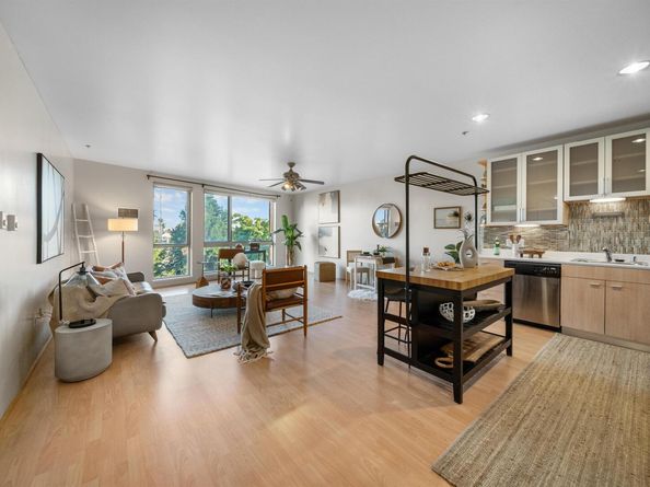 1201 Pine St 363, Oakland CA 94607