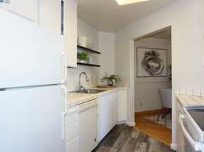 39495 Albany Cmn C, Fremont CA 94538