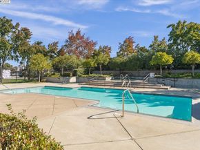 5656 Snowflake Cmn, Fremont CA 94538