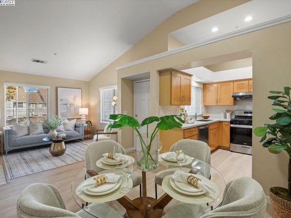 5656 Snowflake Cmn, Fremont CA 94538