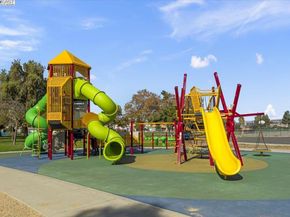 5656 Snowflake Cmn, Fremont CA 94538