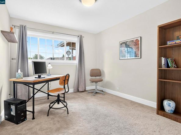 594 Summit Dr, Pinole CA 94564