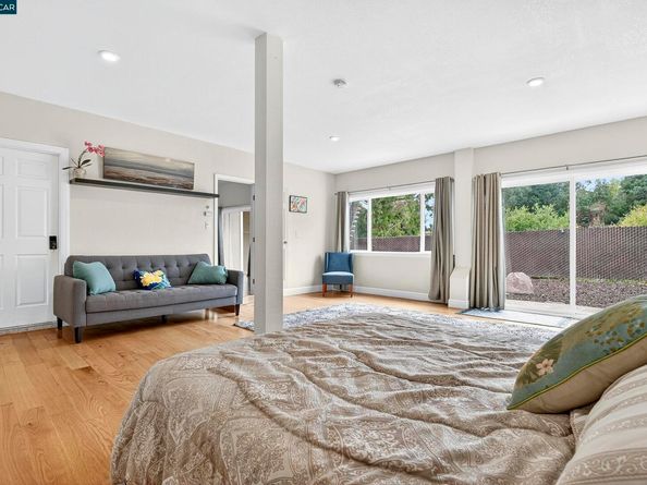 594 Summit Dr, Pinole CA 94564