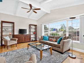 594 Summit Dr, Pinole CA 94564