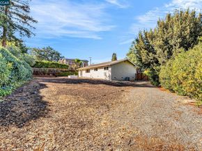 5872 Herriman Dr, Clayton CA 94517