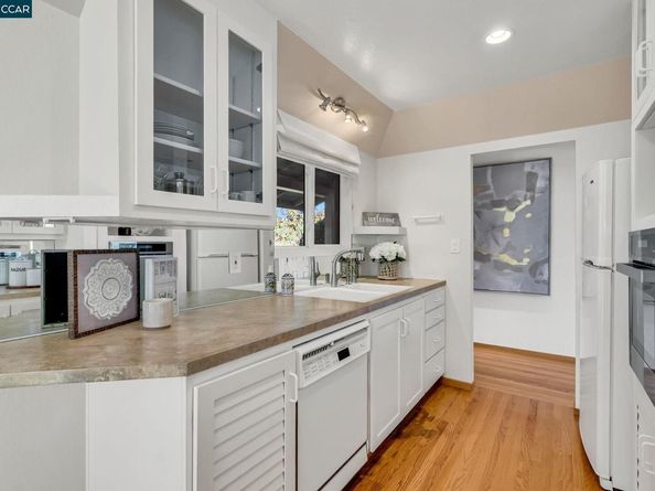 5872 Herriman Dr, Clayton CA 94517