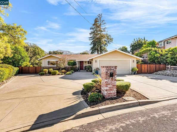 5872 Herriman Dr, Clayton CA 94517