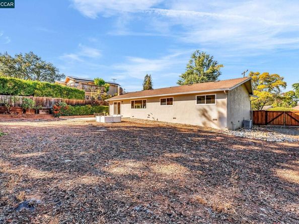 5872 Herriman Dr, Clayton CA 94517