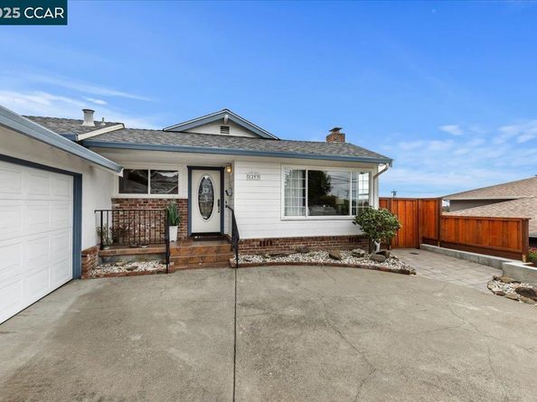 1293 Vistagrand Dr, San Leandro CA 94577