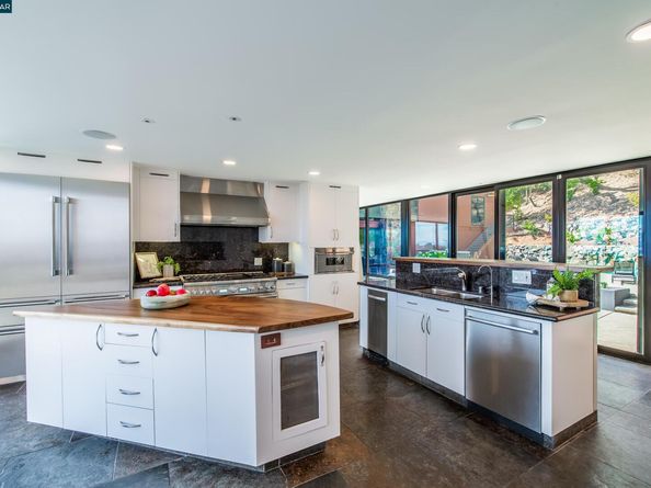 101 Greenbank Drive, Lafayette CA 94549