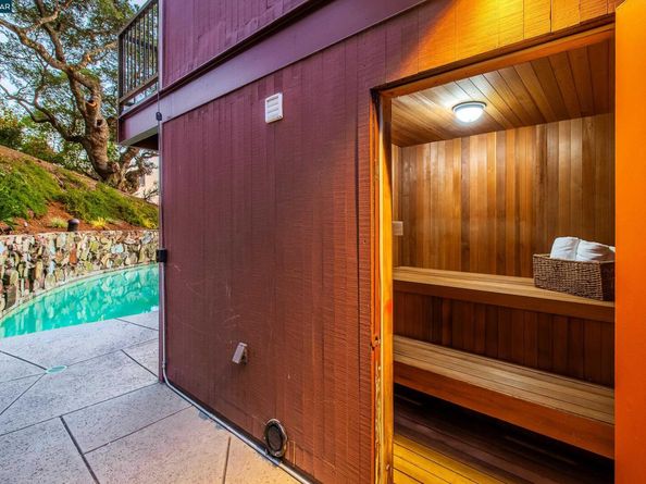 101 Greenbank Drive, Lafayette CA 94549