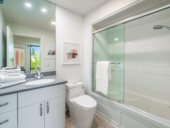 101 Greenbank Drive, Lafayette CA 94549