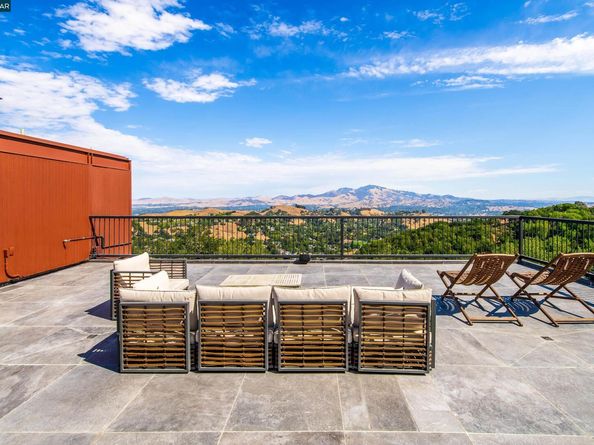 101 Greenbank Drive, Lafayette CA 94549