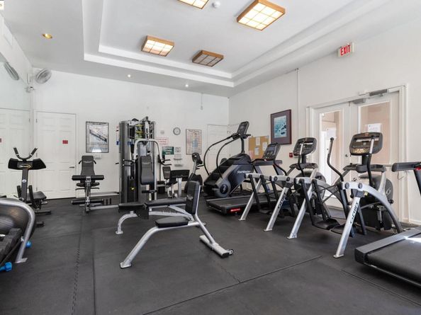 200 Caldecott Ln 206, Oakland CA 94618
