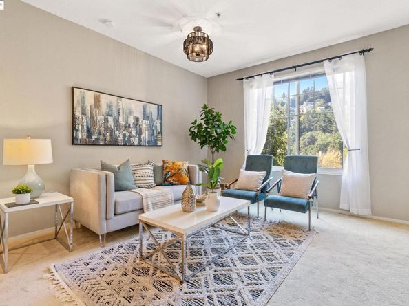 200 Caldecott Ln 206, Oakland CA 94618