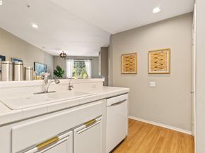 200 Caldecott Ln 206, Oakland CA 94618