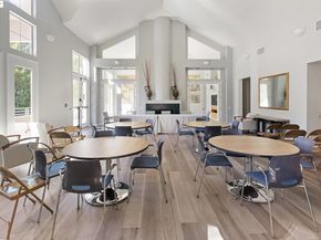 200 Caldecott Ln 206, Oakland CA 94618