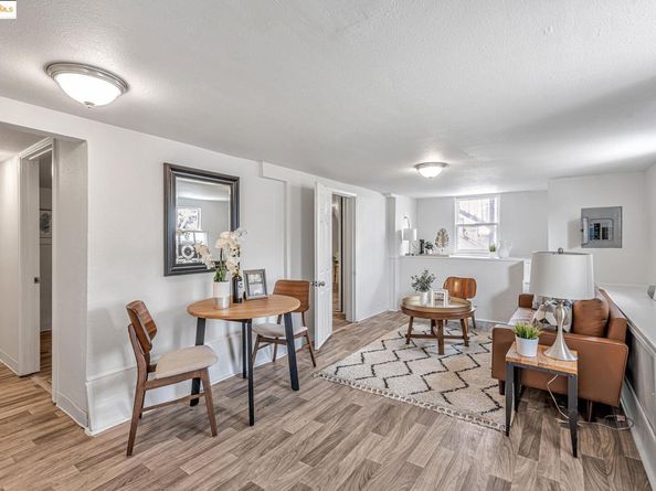 725 E 21St St, Oakland CA 94606
