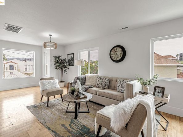 725 E 21St St, Oakland CA 94606
