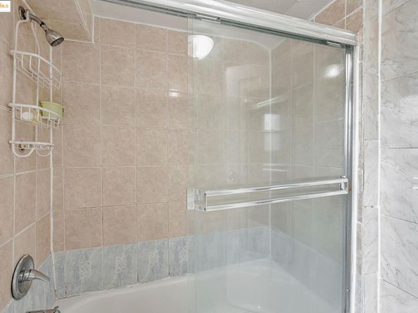 725 E 21St St, Oakland CA 94606