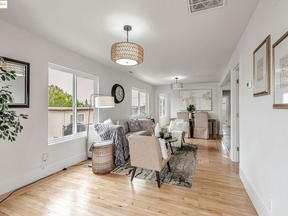 725 E 21St St, Oakland CA 94606