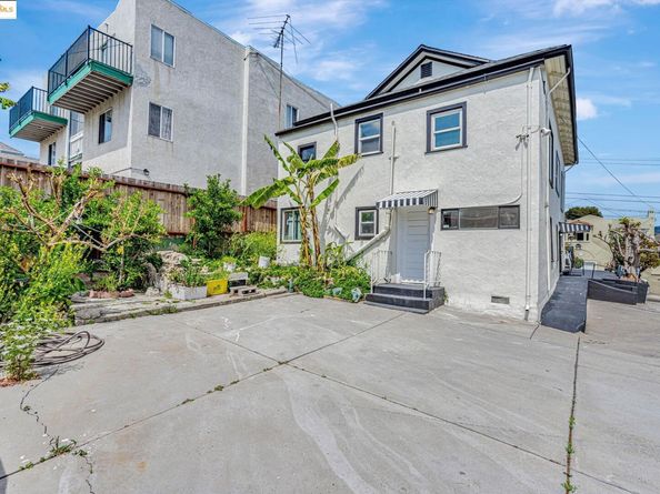 725 E 21St St, Oakland CA 94606