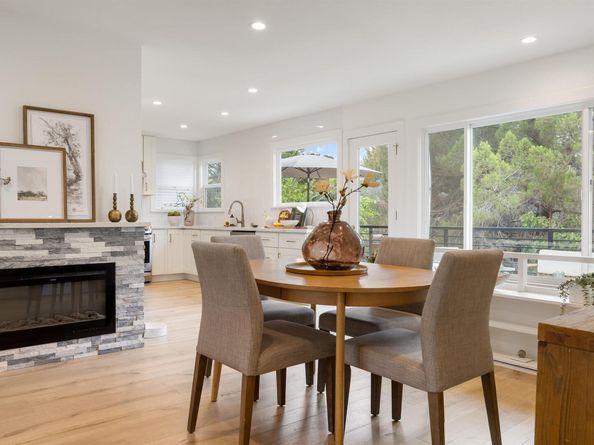 8040 Crest, Oakland CA 94605