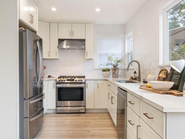 8040 Crest, Oakland CA 94605