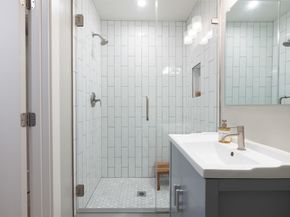 8040 Crest, Oakland CA 94605