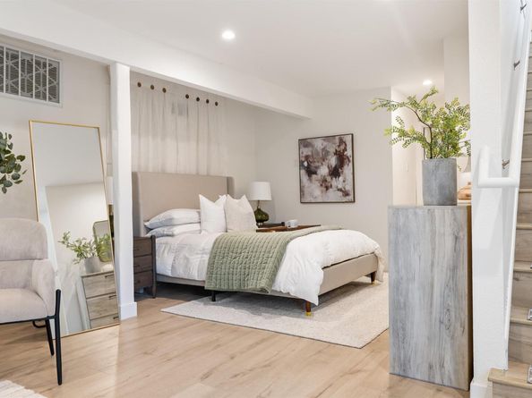 8040 Crest, Oakland CA 94605