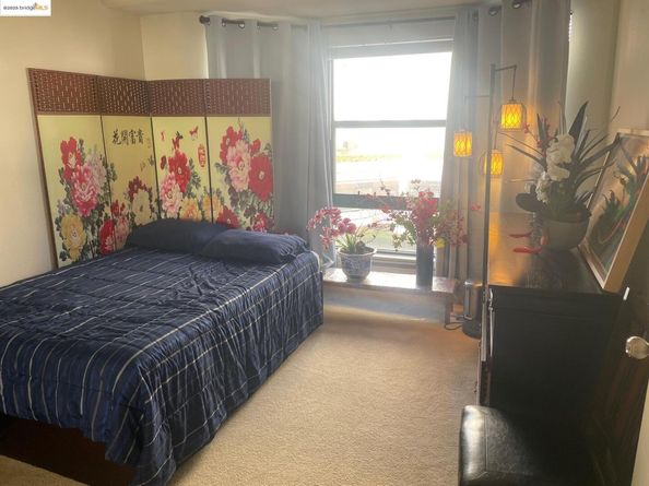 989 Webster Street #450, Oakland CA 94607