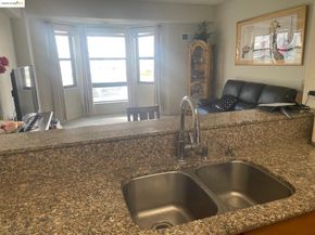989 Webster Street #450, Oakland CA 94607
