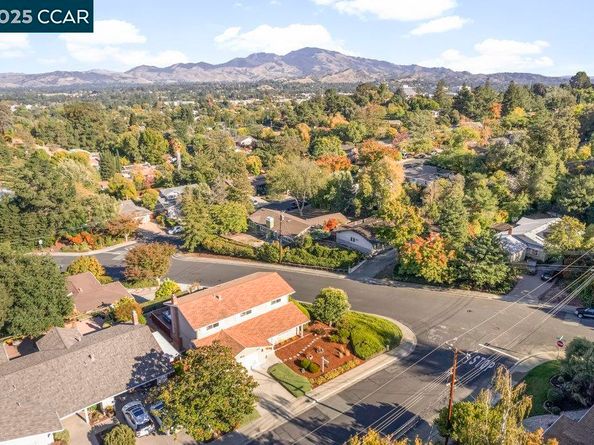 1008 Rachele Rd, Walnut Creek CA 94597