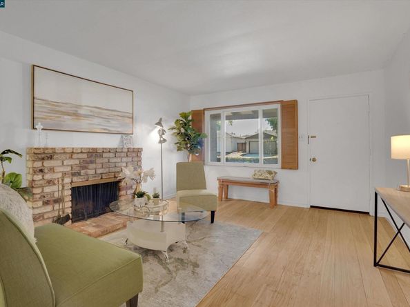 2968 Glenside Dr, Concord CA 94520