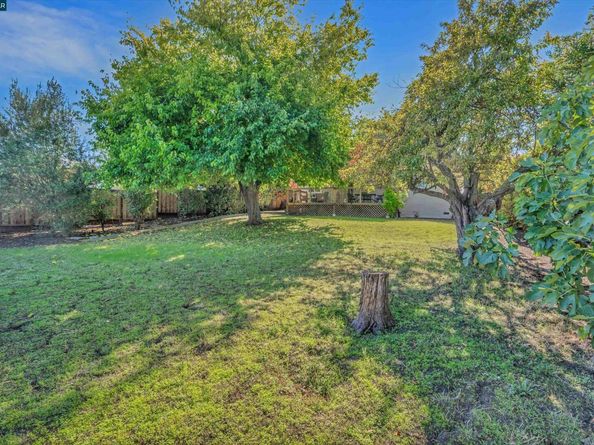 2968 Glenside Dr, Concord CA 94520