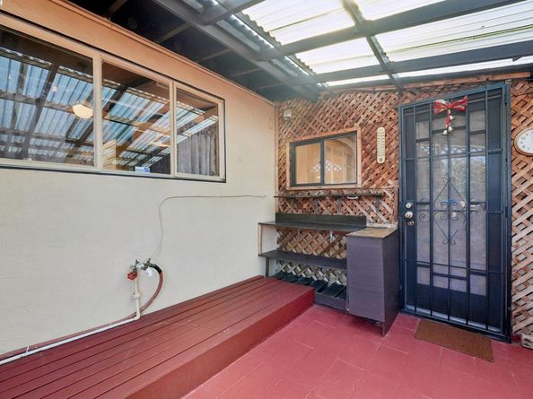27342 Capri Ave, Hayward CA 94545