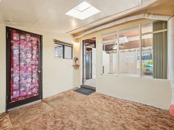 27342 Capri Ave, Hayward CA 94545