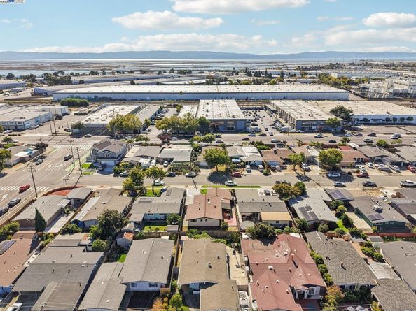 27342 Capri Ave, Hayward CA 94545