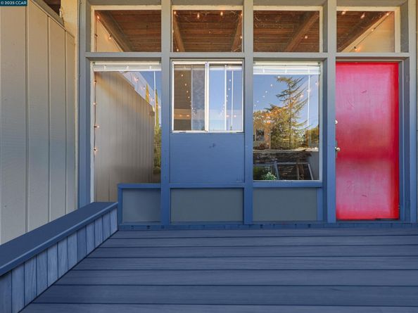 891 Bell Street, Lafayette CA 94549