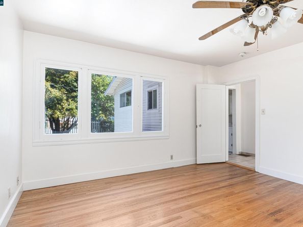 6383 Hillmont Dr, Oakland CA 94605