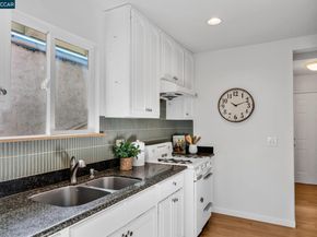 1519 Commerce Way, Oakland CA 94606