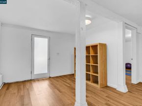 1519 Commerce Way, Oakland CA 94606
