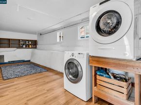 1519 Commerce Way, Oakland CA 94606