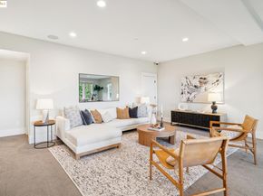 2 EMERY Lane, Oakland CA 94618