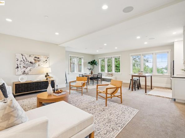 2 EMERY Lane, Oakland CA 94618