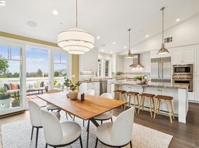 2 EMERY Lane, Oakland CA 94618